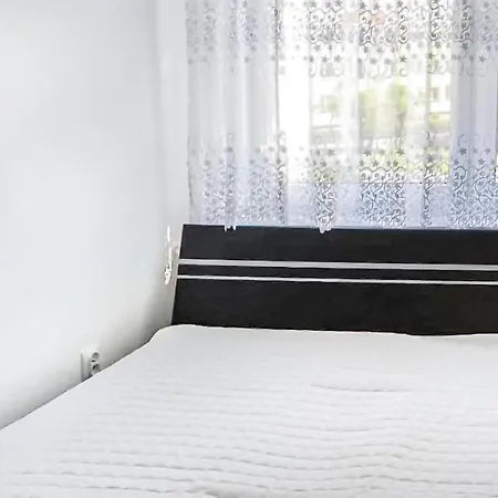 2 Bedroom Cozy In